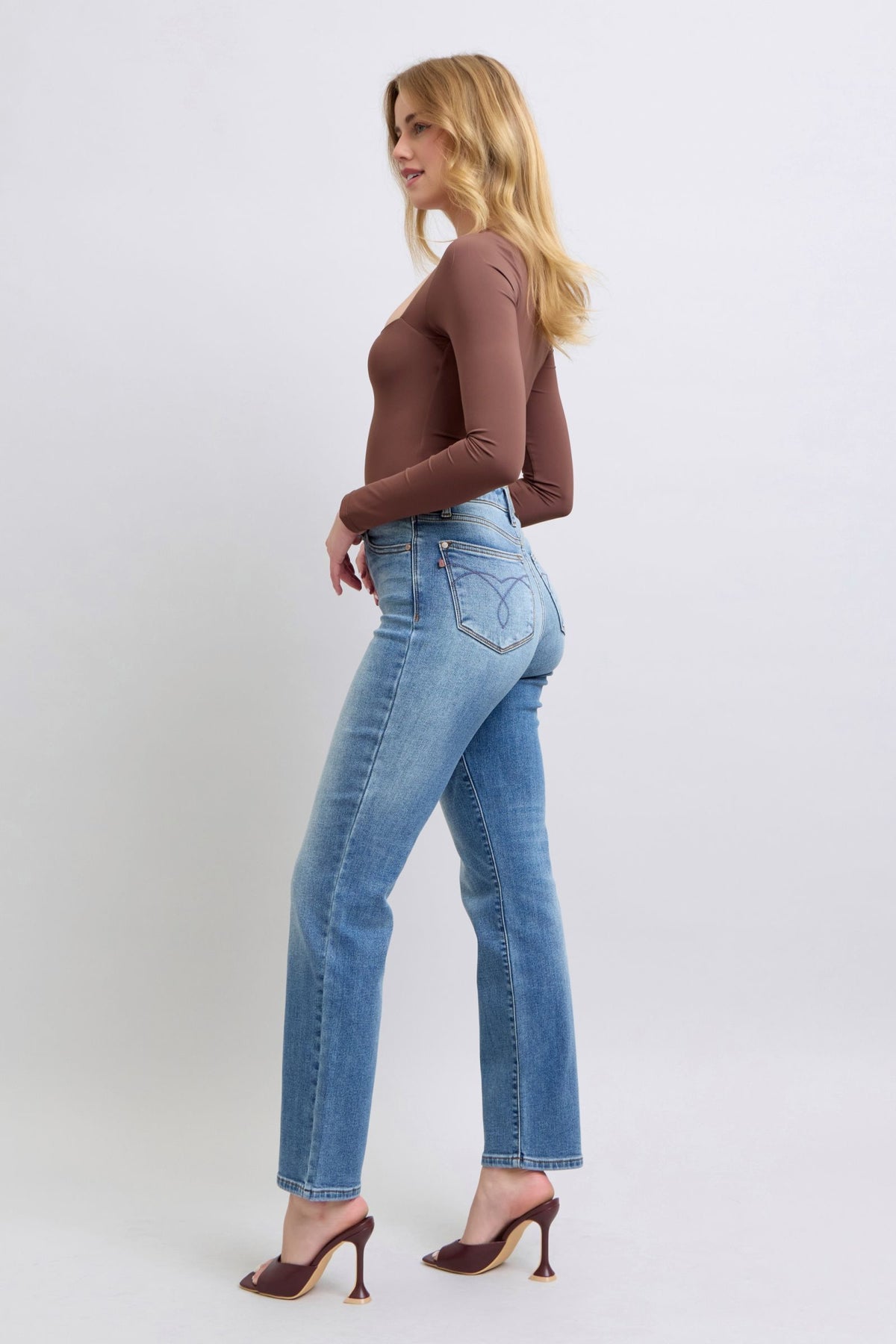 Judy Blue Full Size Run Vintage Wash Thermal Straight Jeans - Beautiful Woman
