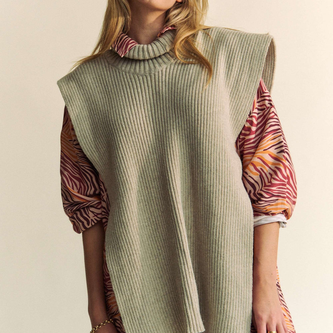 Davi & Dani Side Split Turtleneck Sleeveless Knit Top