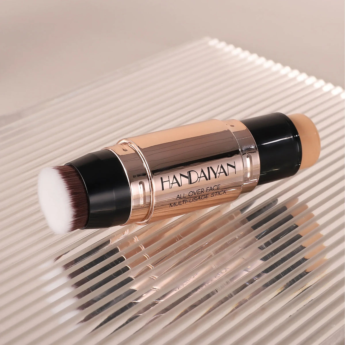 HANDAIYAN Double Head Highlighter Stick Natural Waterproof Silky Smooth Stereoscopic Nose Shadow Concealer Makeup