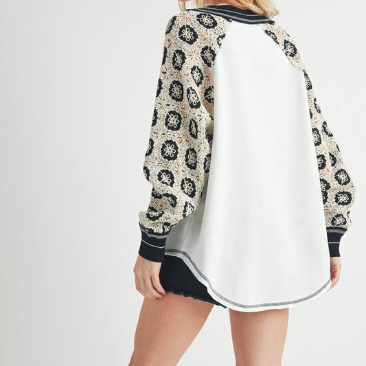 Aemi + Co Crochet Contrast Stitching V Neck Top